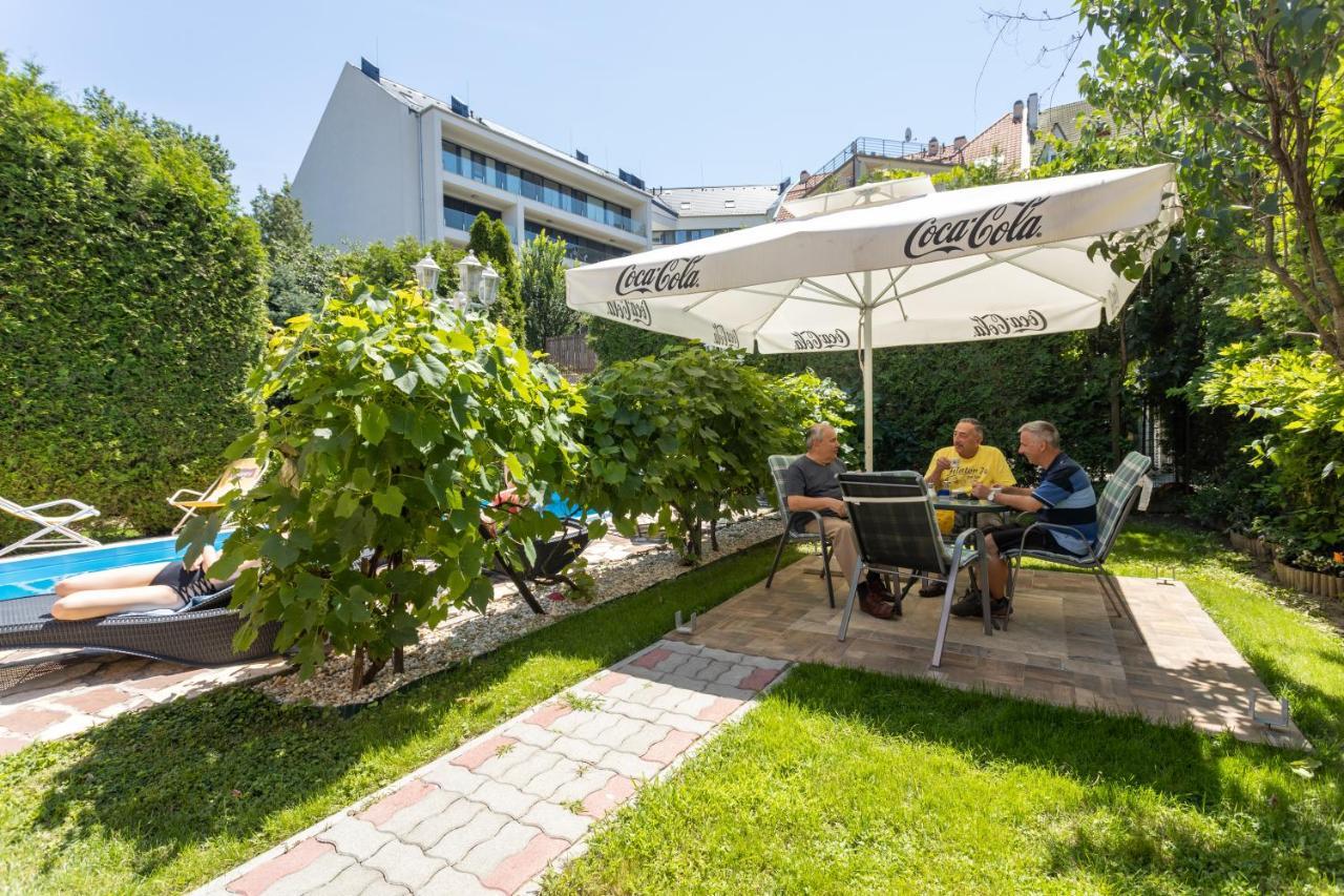 Illes Hotel Szeged Ngoại thất bức ảnh