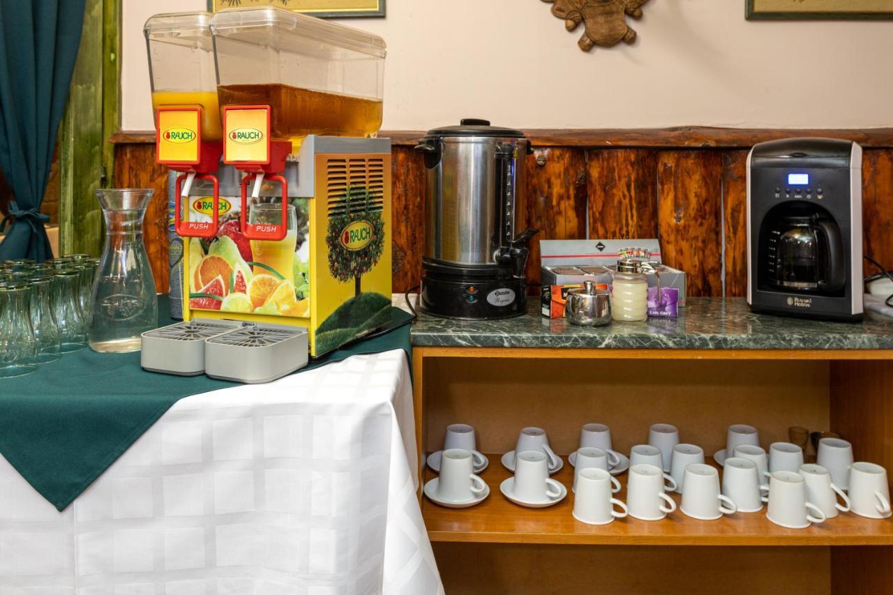 Illes Hotel Szeged Ngoại thất bức ảnh