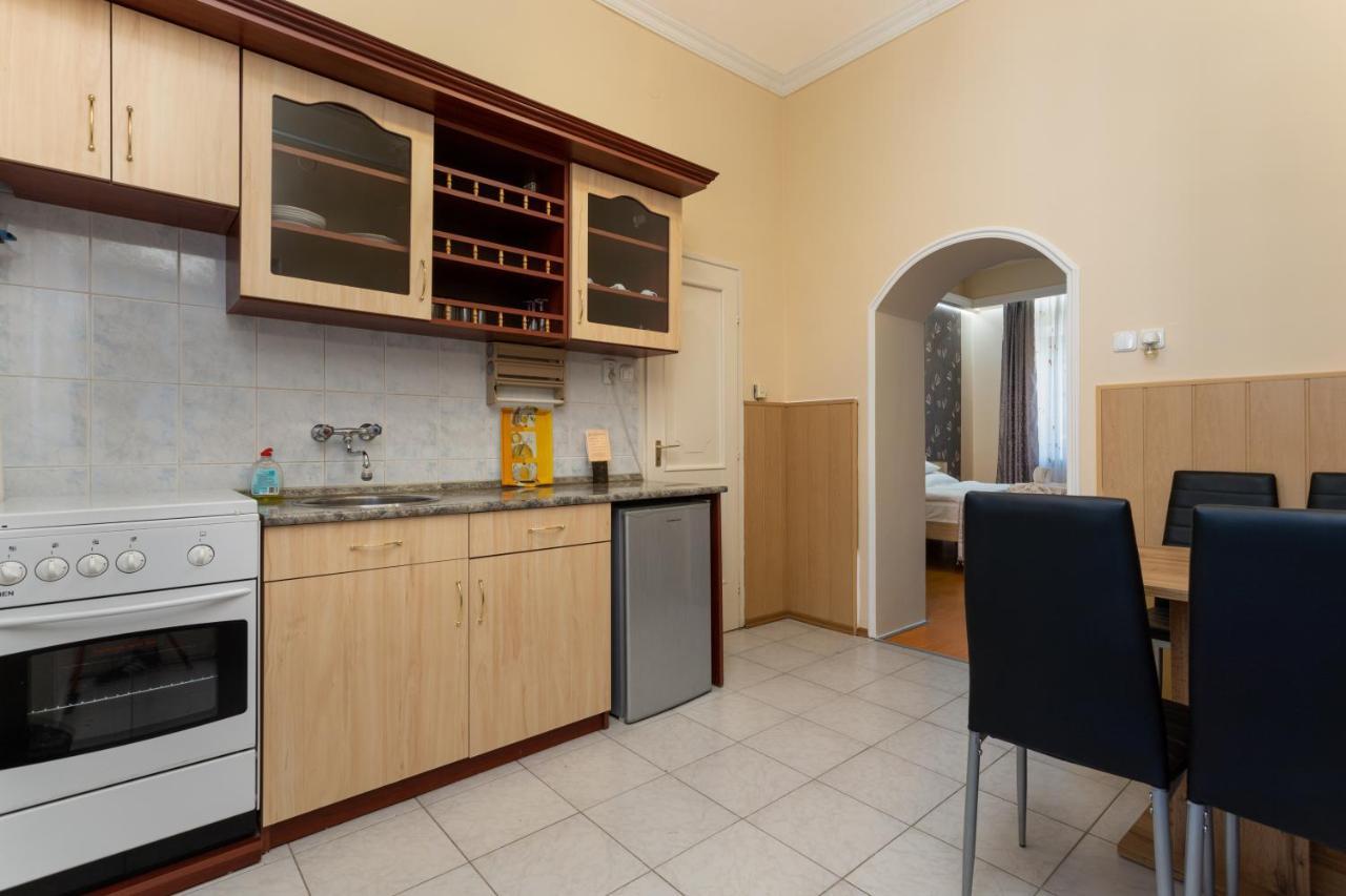 Illes Hotel Szeged Ngoại thất bức ảnh