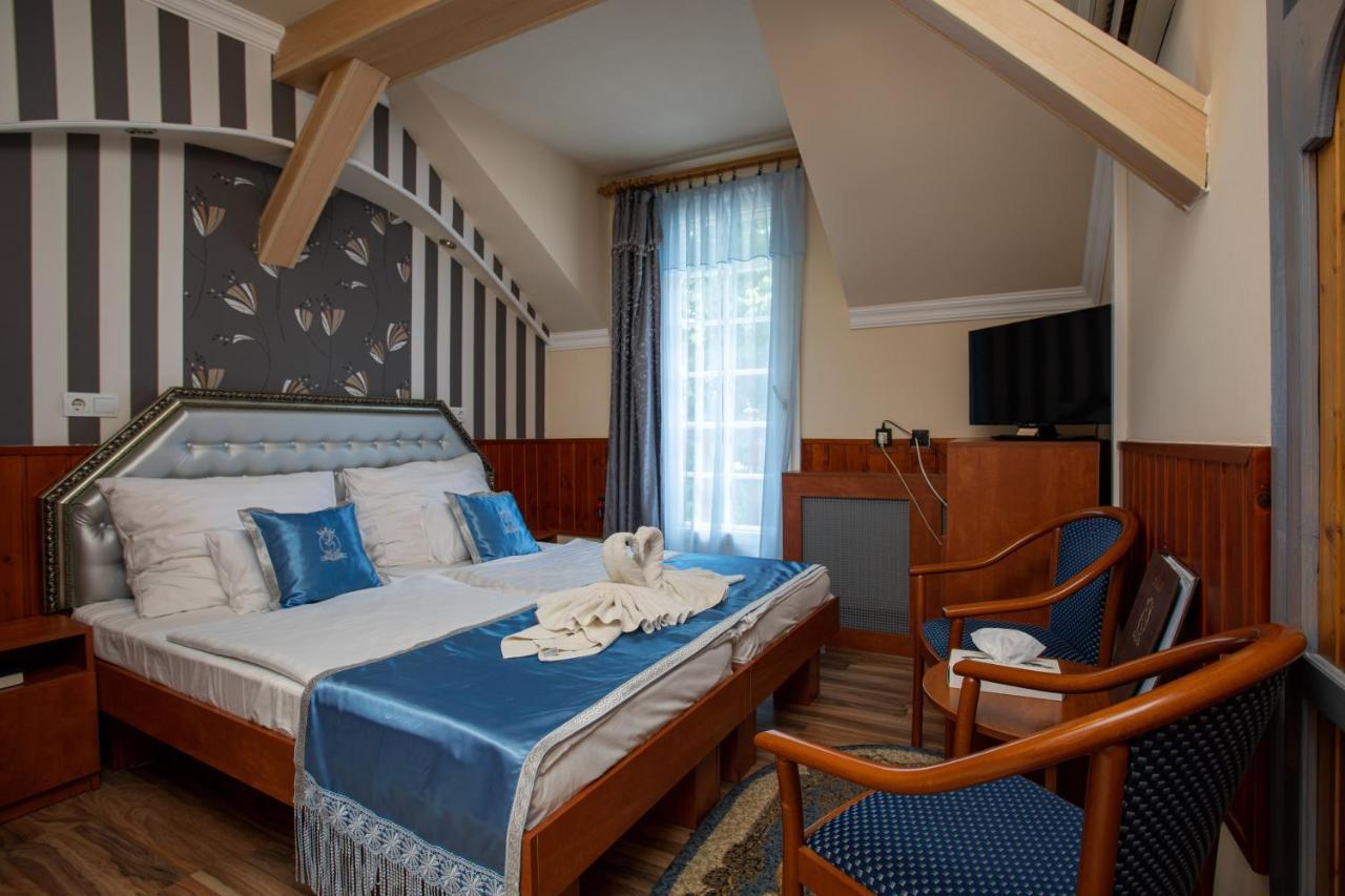 Illes Hotel Szeged Ngoại thất bức ảnh