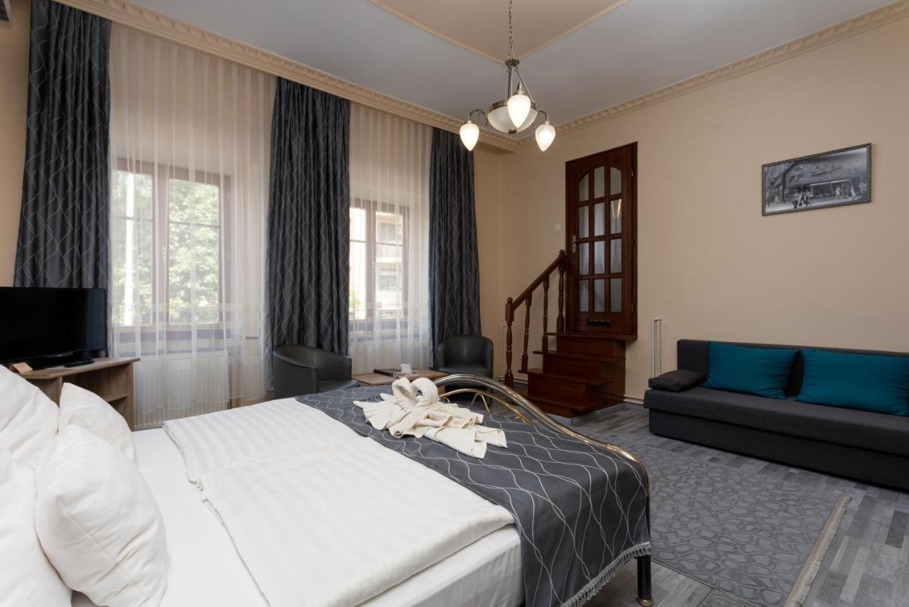Illes Hotel Szeged Ngoại thất bức ảnh
